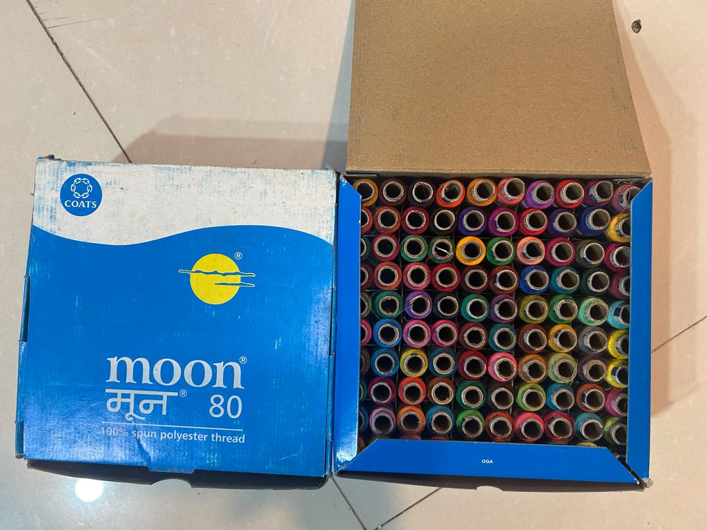 Spade Polly 3 Ply Sewing Thread – 300m Tube | 100 Tube Box | Coats Wholesale