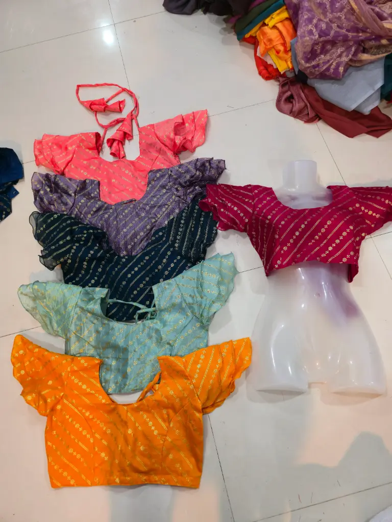 Jimmy Chu Printed Fabric 3 Layer Jhul Sleeve Princess Cut Blouse