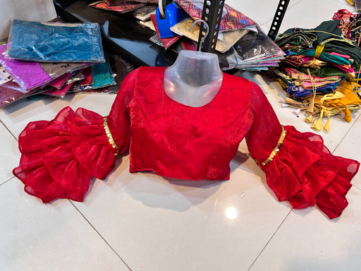 3 jhul on sleev Jimmy chu fabric