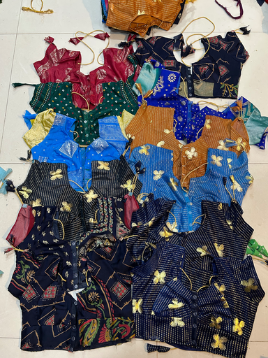 Georgette foil print half sleev katori blouse with aster 