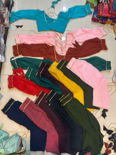 Plain Georgette 19” Full baloon Sleeve Blouse with Border Lace Work – princess cut 